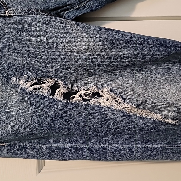 KUT FROM THE KLOTH \ JAIME BOYFRIEND CROP JEANS SIZE 8 Distressed - Picture 3 of 14